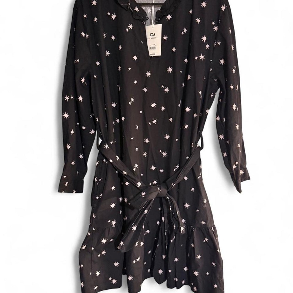 Free Assembly Women's Tiered Belted Mini Dress Black Star Print XXL‎ NWT